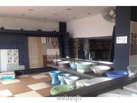 Commercial Retail showroom shop for Rent